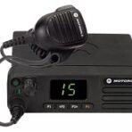 Motorola DM4400E MBAR307D, радиостанция 136-174 МГц (MDM28JQC9VA2_N)